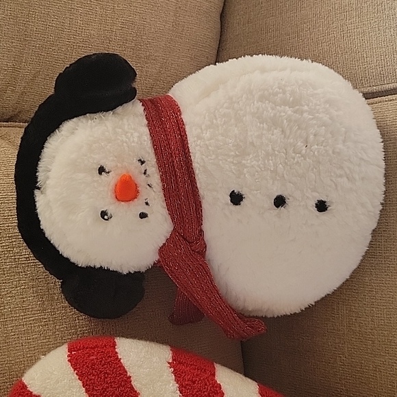Christmas Pillows - Picture 4 of 4